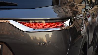 طراحی خیره کننده چراغ های عقب دی اس 7